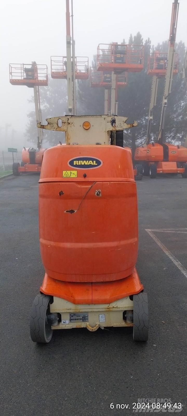 JLG T10E Kiti keltuvai ir platformos