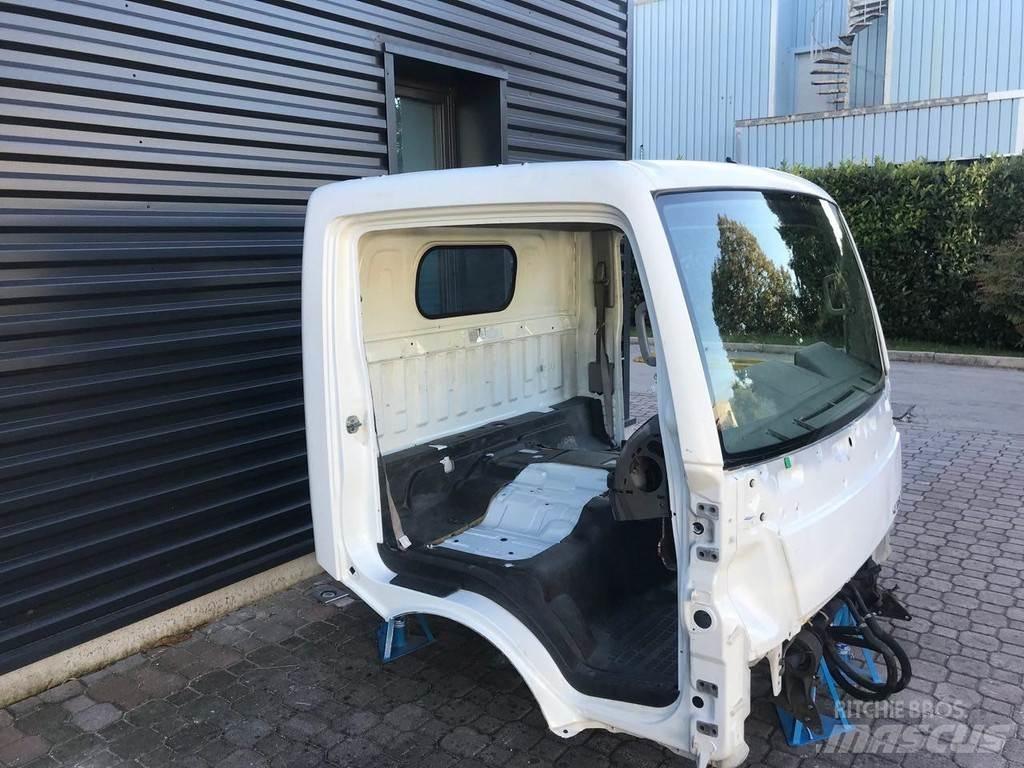Renault Maxity Kabinos ir salonai