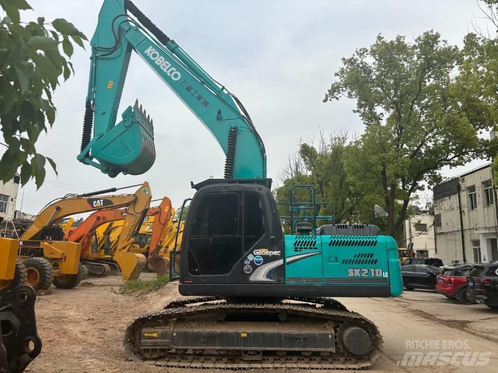 Kobelco SK 210 Vikšriniai ekskavatoriai
