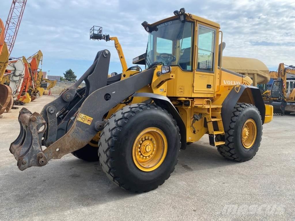 Volvo L90E NVT Naudoti ratiniai krautuvai