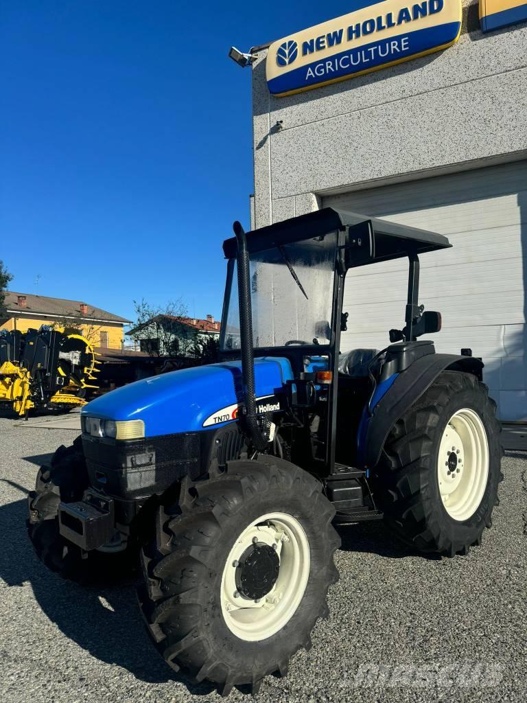 New Holland TN 70 Traktoriai