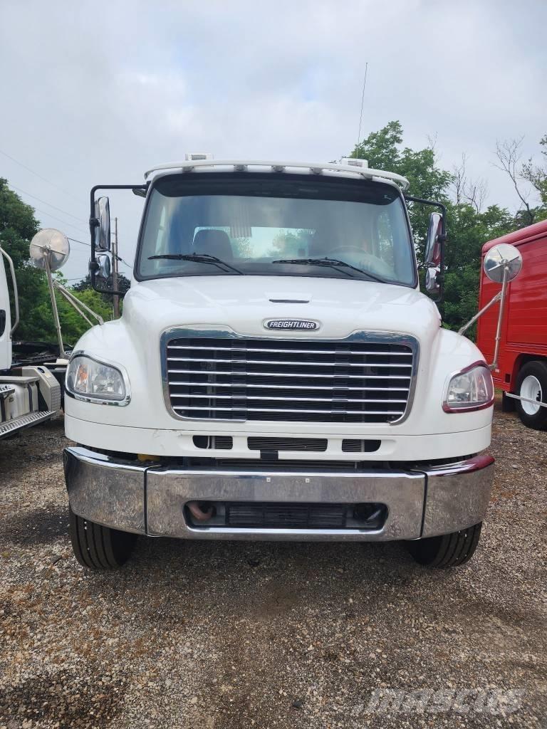 Freightliner M2 Naudoti vilkikai