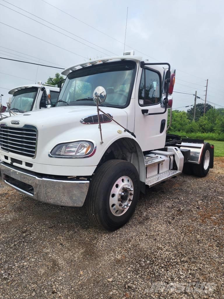 Freightliner M2 Naudoti vilkikai