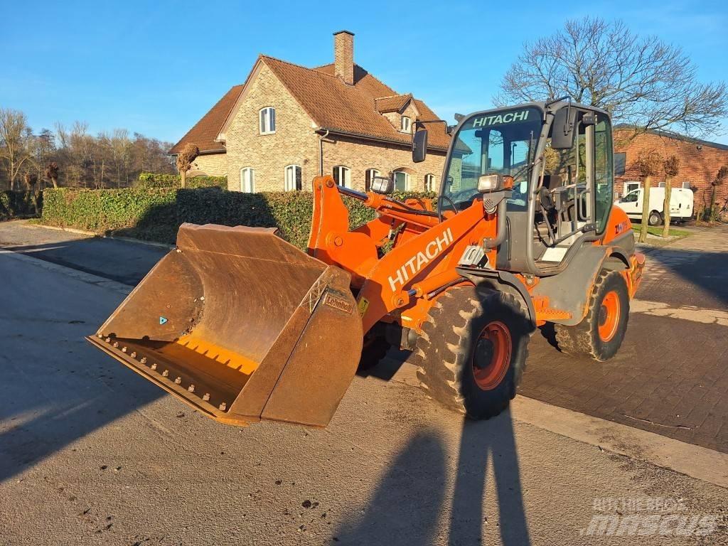 Hitachi ZW 75 Naudoti ratiniai krautuvai