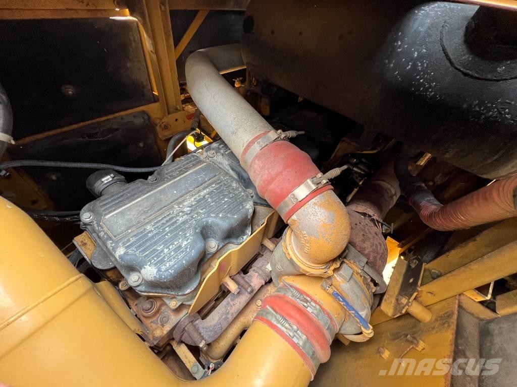 CAT 824H Vikšriniai buldozeriai