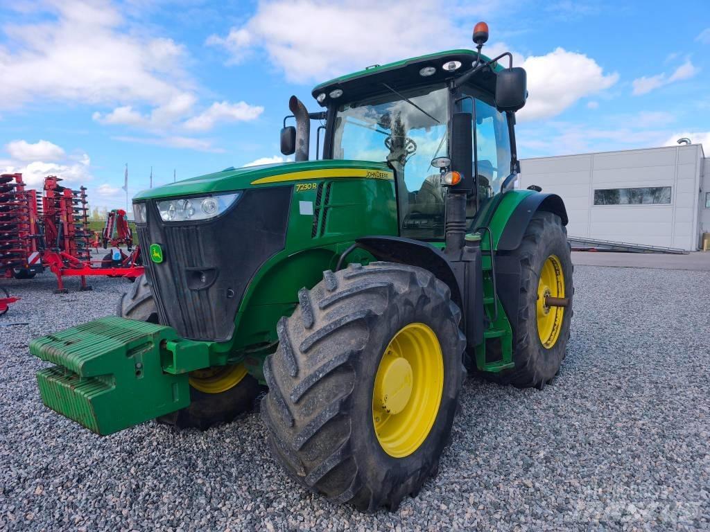John Deere 7230 R Traktoriai