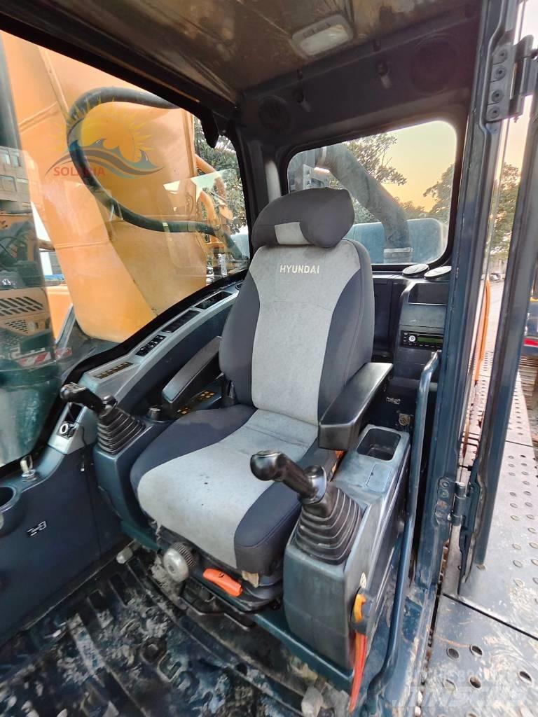 Hyundai 520L-9VS Vikšriniai ekskavatoriai