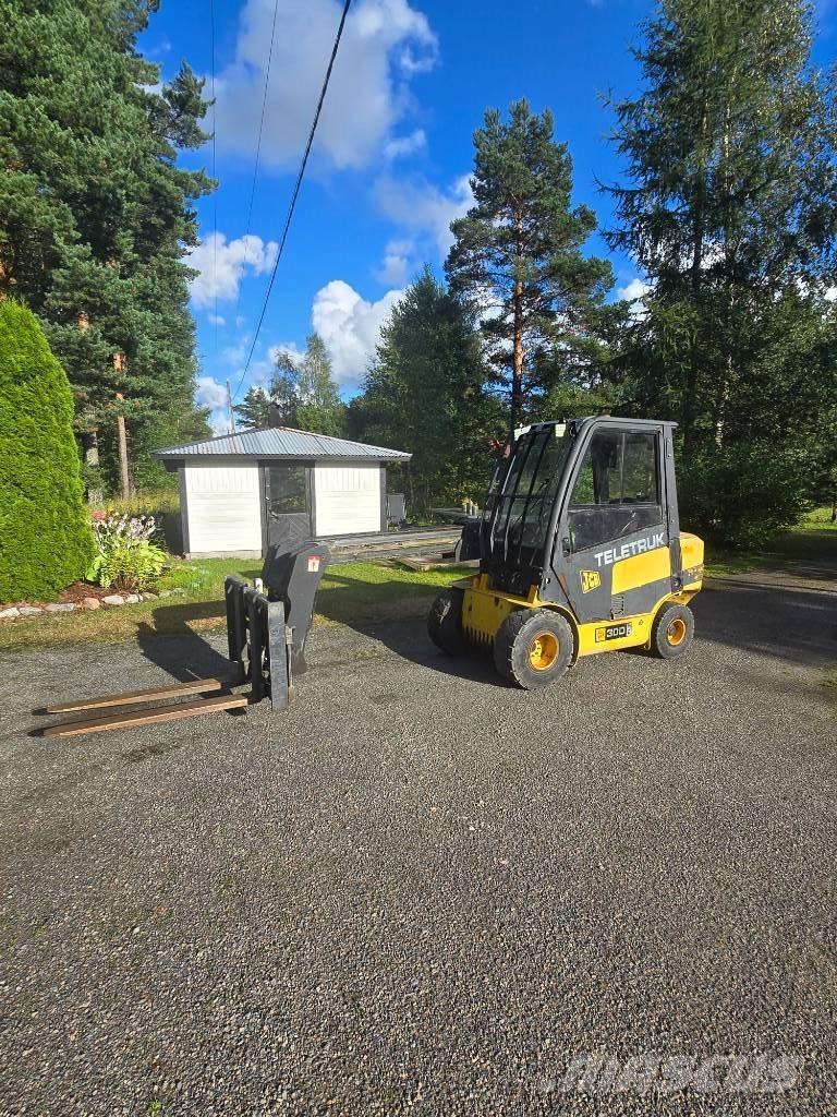 JCB TLT 30 D Teleskopiniai krautuvai
