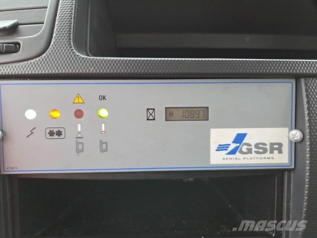 GSR B200PX Ant vilkikų montuojamos kėlimo platformos
