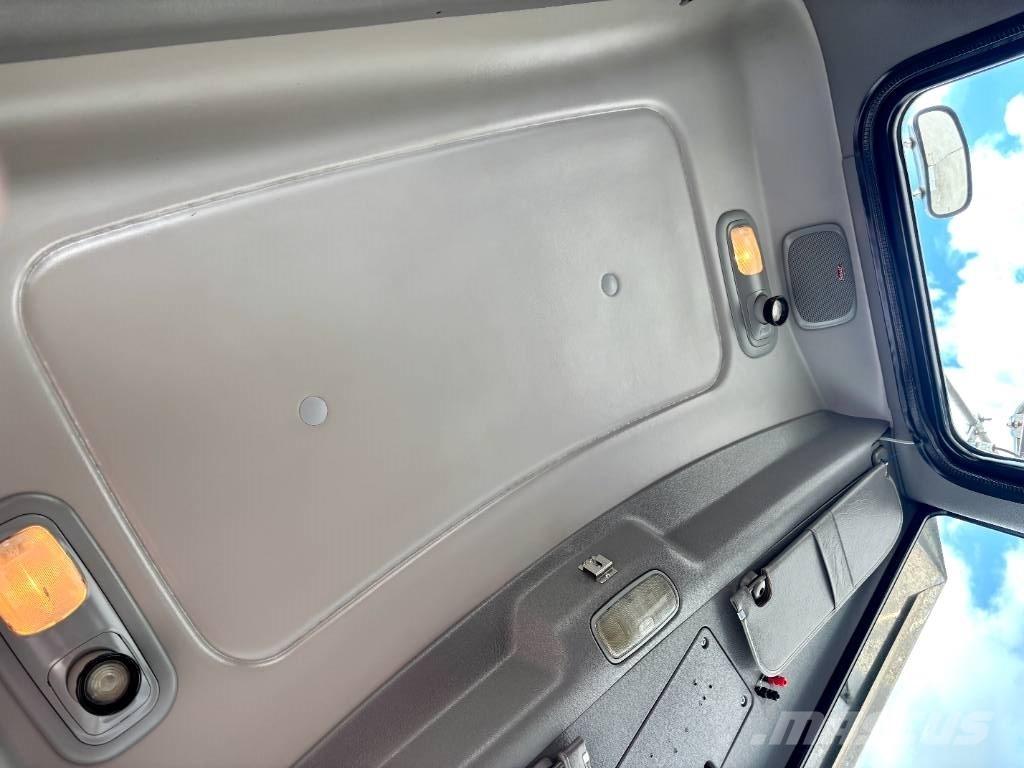 Peterbilt 388 Naudoti vilkikai