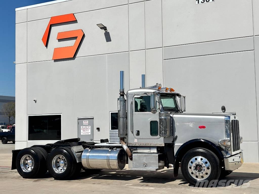 Peterbilt 388 Naudoti vilkikai