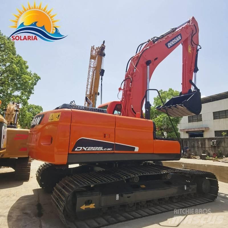 Doosan dx225lc-9c Vikšriniai ekskavatoriai