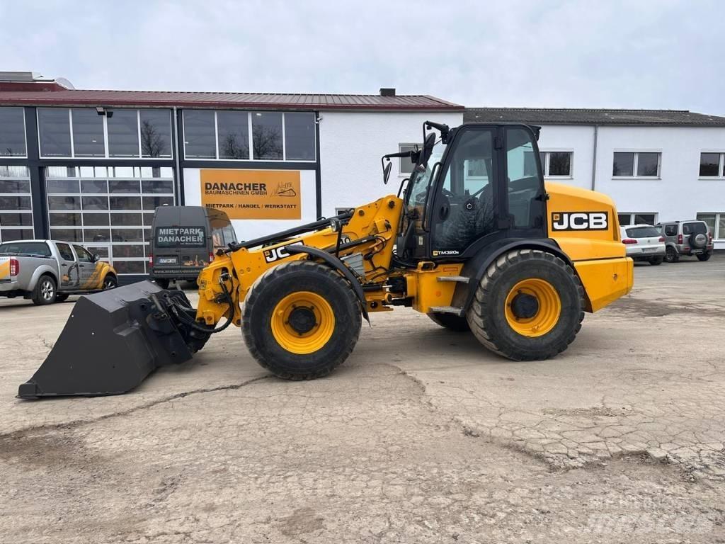 JCB TM 320 S Teleskopiniai krautuvai