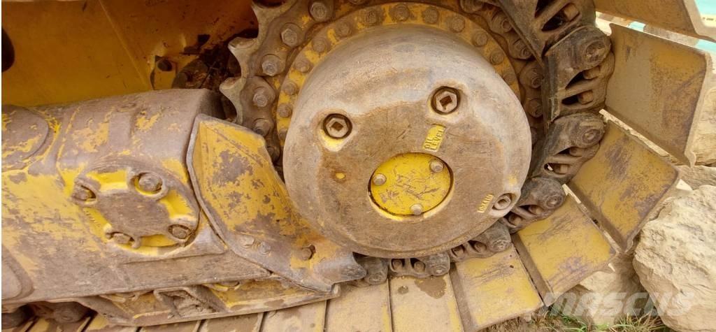 Komatsu D 65 EX-16 Vikšriniai buldozeriai