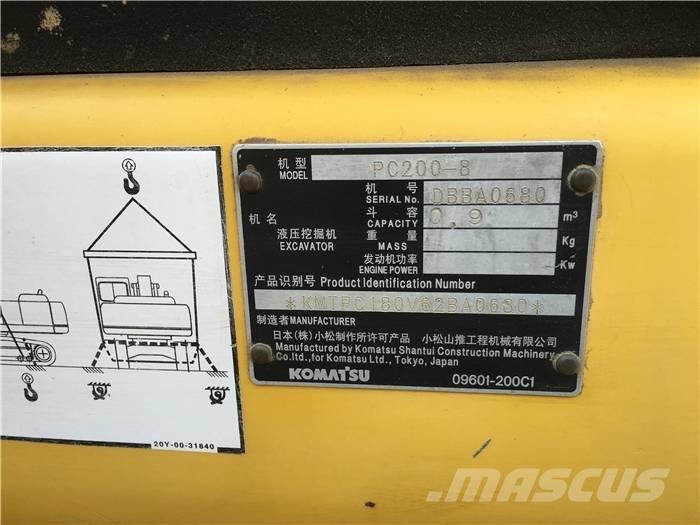Komatsu PC 200-8 Vikšriniai ekskavatoriai