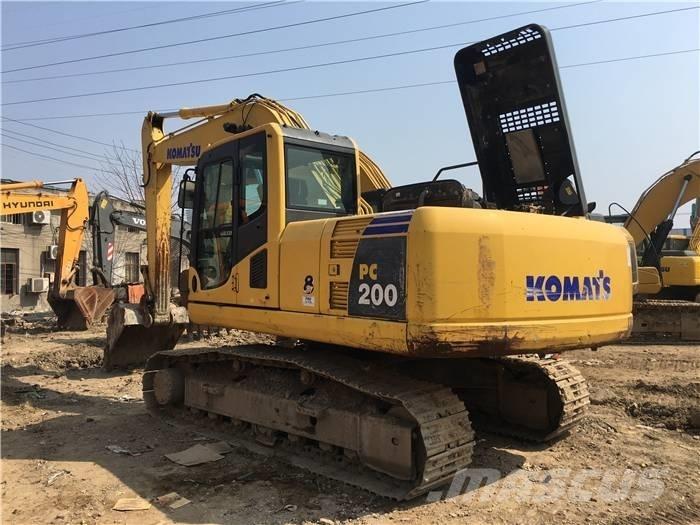 Komatsu PC 200-8 Vikšriniai ekskavatoriai