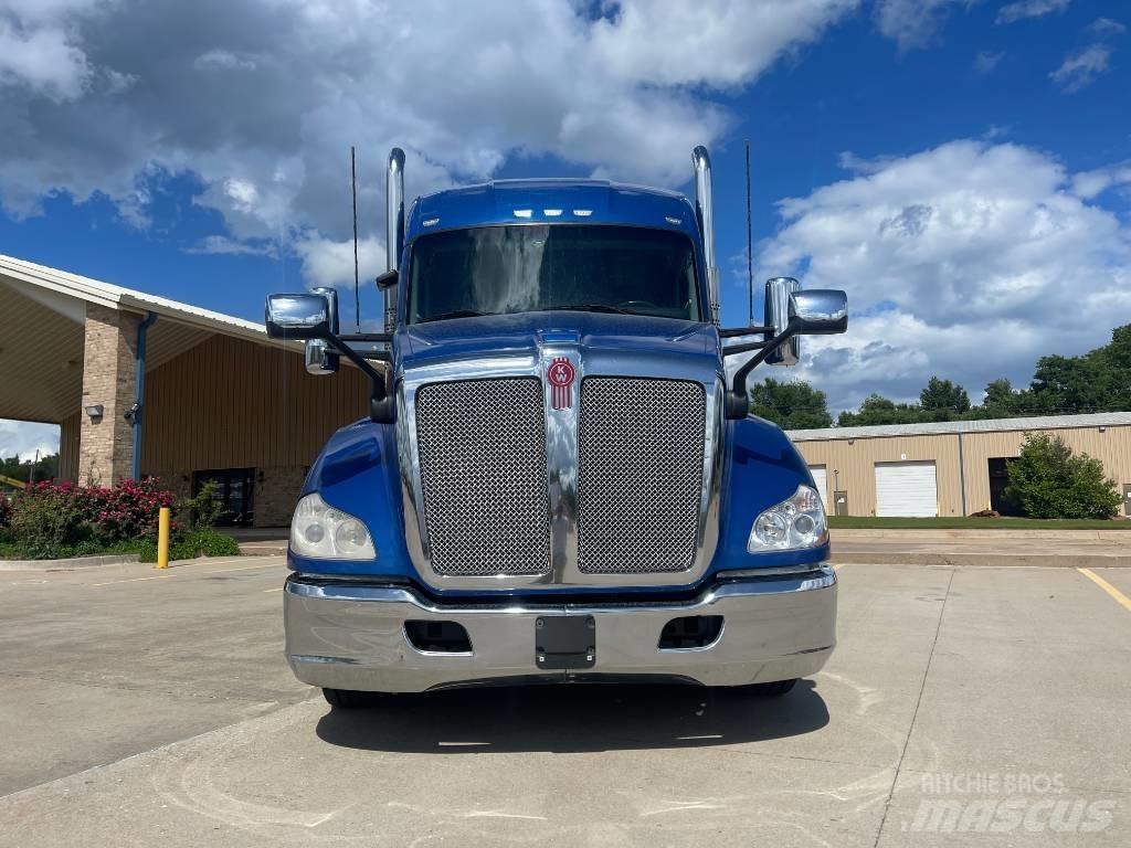 Kenworth T 680 Naudoti vilkikai