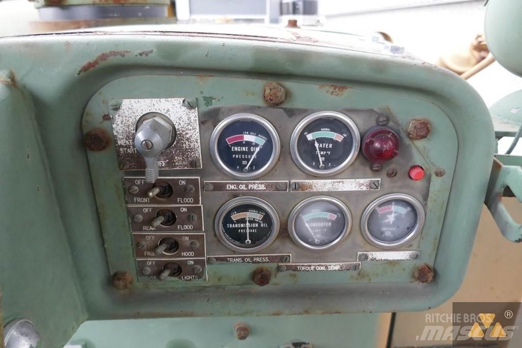 CAT D7F Ex-army Vikšriniai buldozeriai