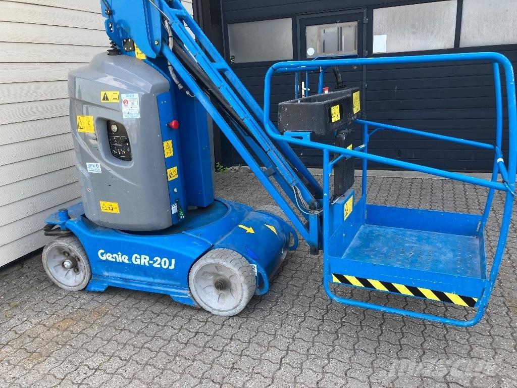Genie GR 20 J Vertikalūs stiebiniai keltuvai