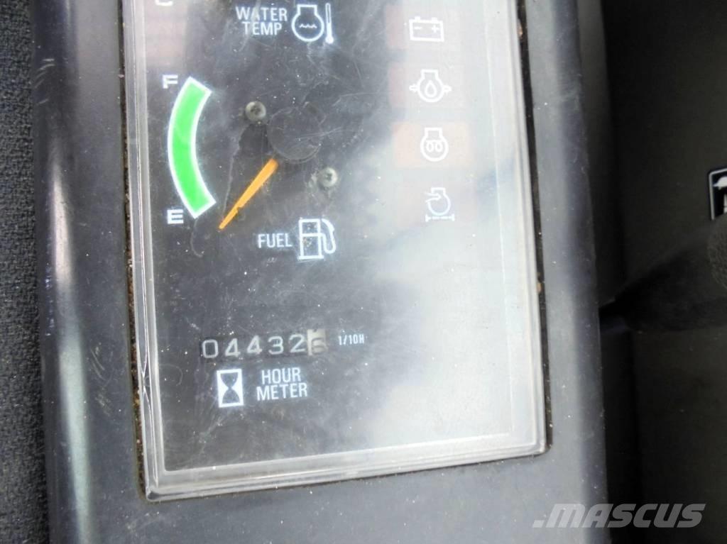 Hanix H 75 C Vidutinės galios ekskavatoriai 7-12 t