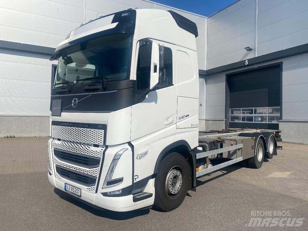 Volvo FH 540 Konteinerių nuožulnaus pakėlimo ant platformos krautuvai