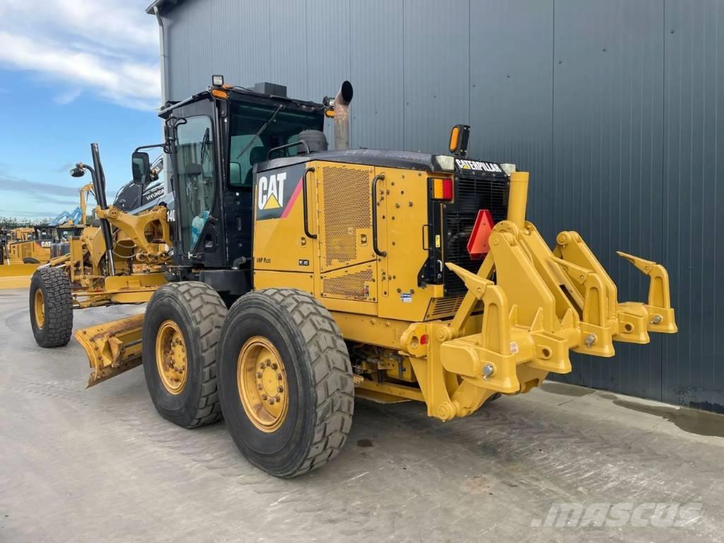 CAT 140M Greideriai
