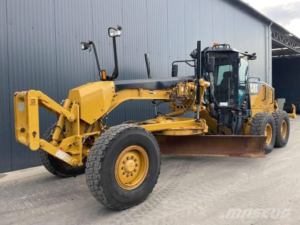 CAT 140M Greideriai