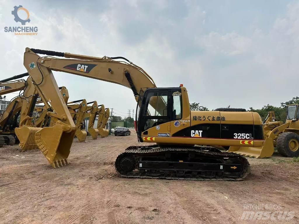 CAT 325 CL Vikšriniai ekskavatoriai