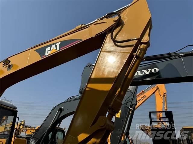 CAT 320 B L Vikšriniai ekskavatoriai
