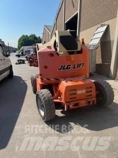 JLG M 450 AJ Alkūniniai keltuvai