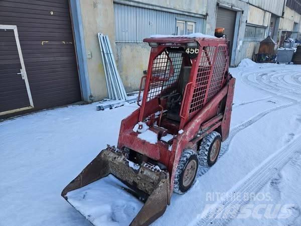 Bobcat 463 Krautuvai su šoniniu pasukimu