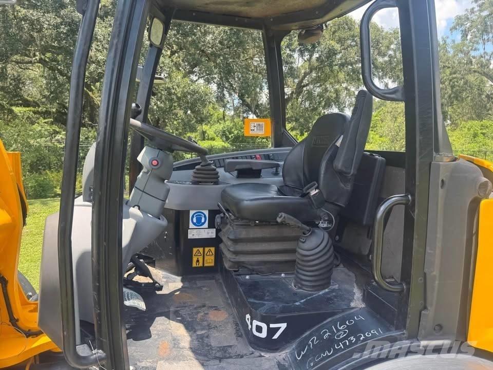 JCB 407 Naudoti ratiniai krautuvai
