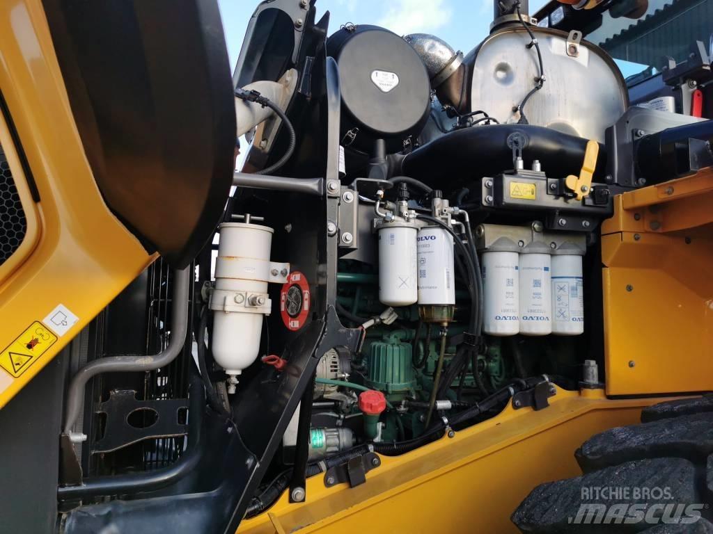 Volvo L 150 H / L150H Naudoti ratiniai krautuvai