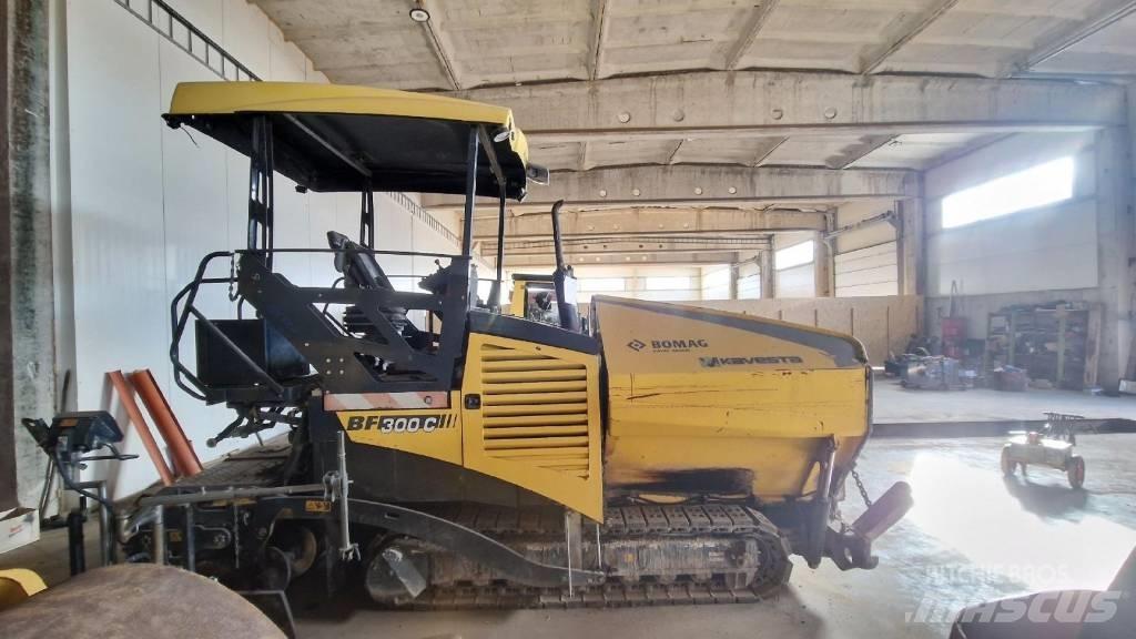 Bomag BF 300 Asfalto klotuvai