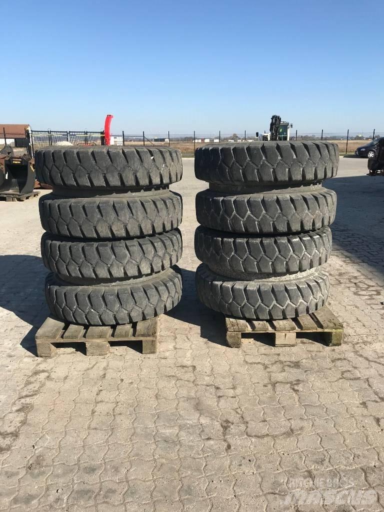 Dunlop 365/80R20 Padangos, ratai ir ratlankiai