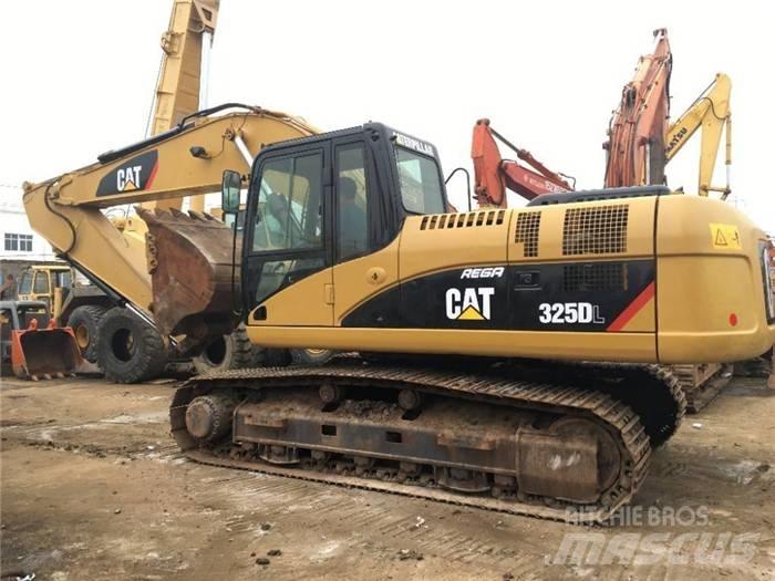 CAT 325 D Vikšriniai ekskavatoriai