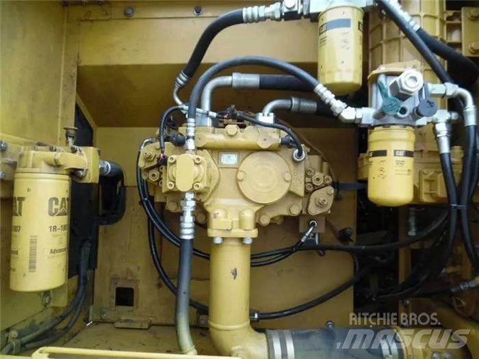 CAT 325 D Vikšriniai ekskavatoriai