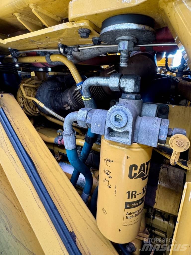 CAT 988 K Naudoti ratiniai krautuvai
