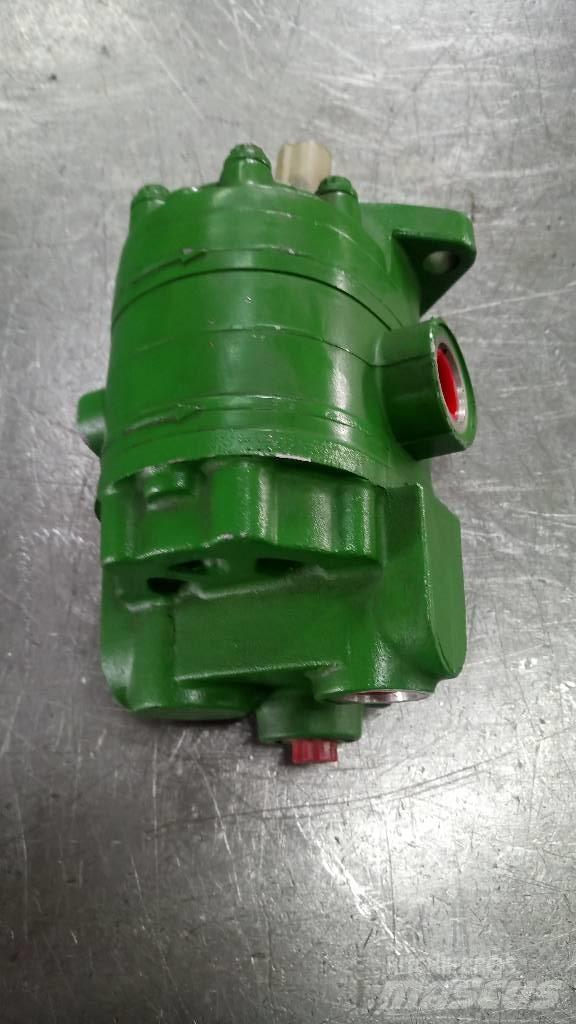 John Deere Αντλία Hidraulikos įrenginiai