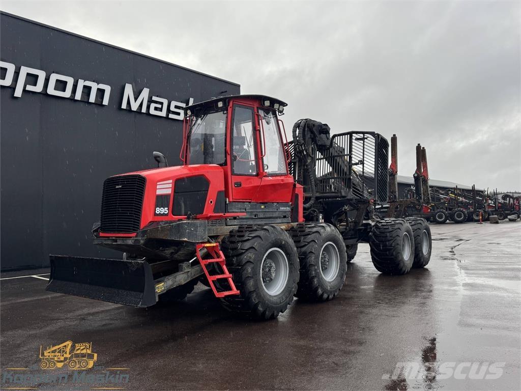 Komatsu 895 Naudoti miškovežiai (Forvarderiai)