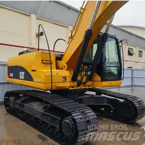 CAT 324 Vikšriniai ekskavatoriai