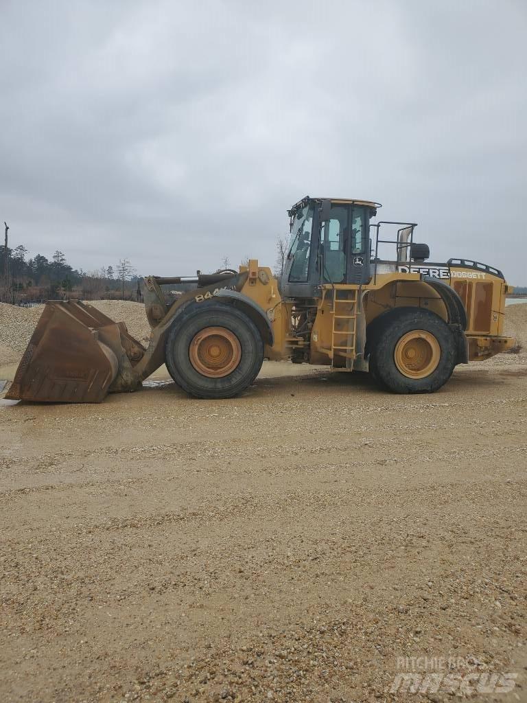 John Deere 844 K Naudoti ratiniai krautuvai