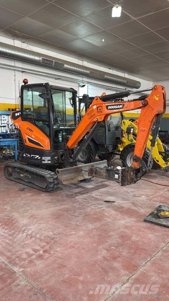 Doosan DX 27 Z Mini ekskavatoriai < 7 t