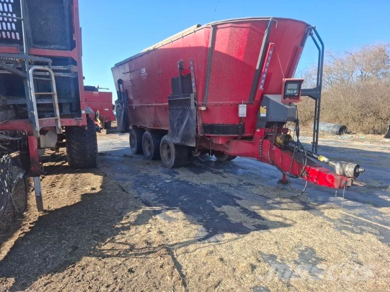 JF FEEDER VM 38 Gyvulių šėrimo įranga