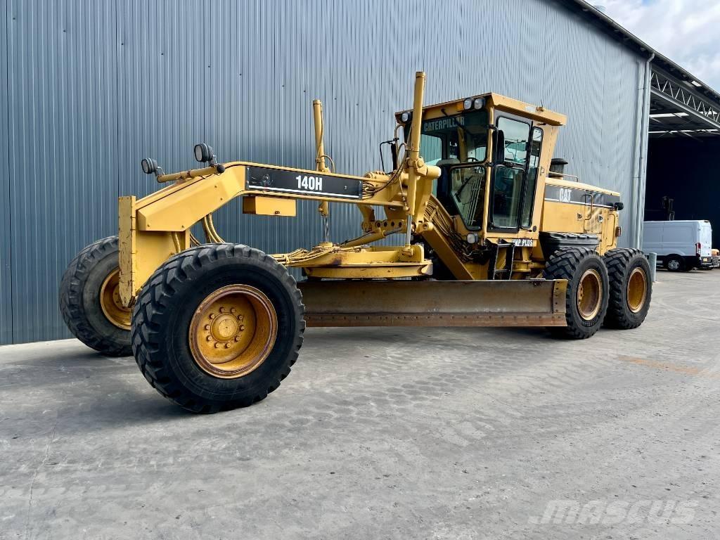 CAT 140 H Greideriai