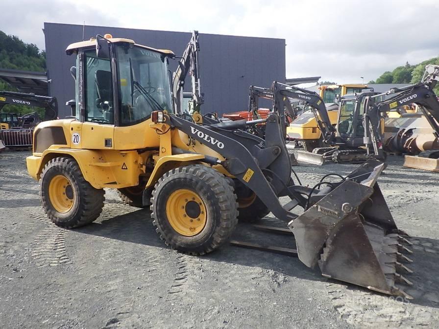 Volvo L 35 G Naudoti ratiniai krautuvai