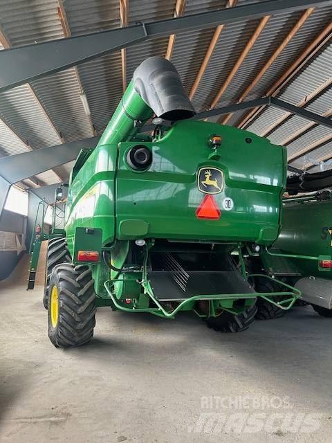 John Deere S 670 i Derliaus nuėmimo kombainai