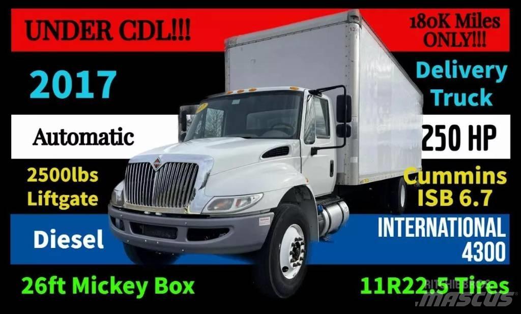 International 4300 Sunkvežimiai su dengtu kėbulu