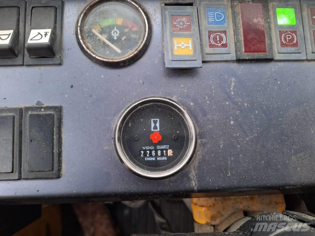 Volvo BM 4500 Naudoti ratiniai krautuvai