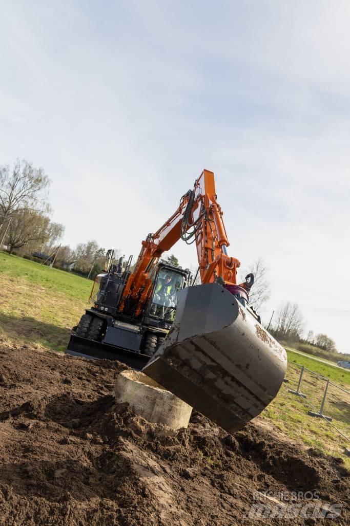 Hitachi ZX 150 W-7 Ratiniai ekskavatoriai